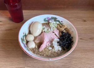 いー庄内ドットコム | 感動スープ ドロ煮干しラーメン「猪鹿蝶」庄内町 余目