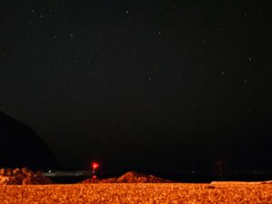 いー庄内ドットコム | うれしい 夜空を流れる箒星｢アトラス彗星｣ 鶴岡市